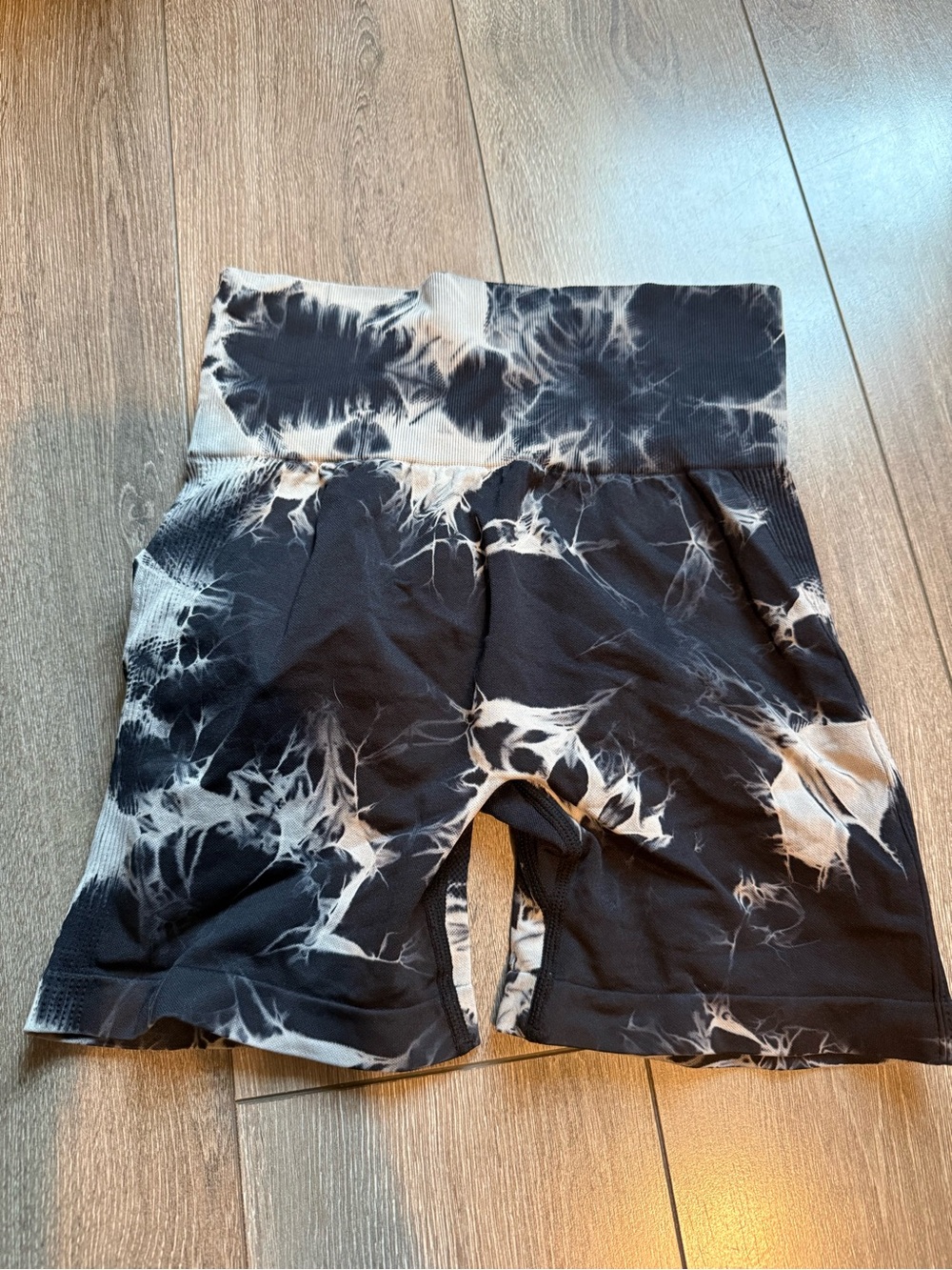 High-Rise Tie-Dye Bike Shorts - Black and White